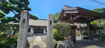 東禅寺の{uncategorized: "未分類", other: "その他", undefined: "問題あり", building: "その他建物", grave: "お墓", sacred_gate: "鳥居", guardian: "狛犬", statue: "像", buddha: "仏像", history: "歴史", nature: "自然", garden: "庭園", animal: "動物", pagoda: "塔", temizu: "手水舎", mountain_gate: "山門・神門", sanctuary: "本殿・本堂", subordinate: "末社・摂社", art: "芸術", scenery: "景色", jizo: "地蔵", ema: "絵馬", goshuin: "御朱印", omikuji: "おみくじ", items: "授与品その他", amulet: "お守り", goshuincho: "御朱印帳", eats: "食事", festival: "お祭り", votive_dance: "神楽", shichigosan: "七五三参", wedding: "結婚式", experience: "体験その他", initially: "初詣", around: "周辺", anti_infection: "感染症対策"}