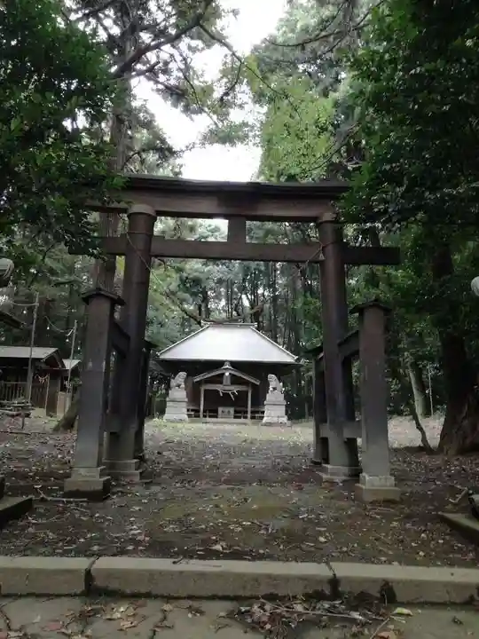 日鷲神社の鳥居