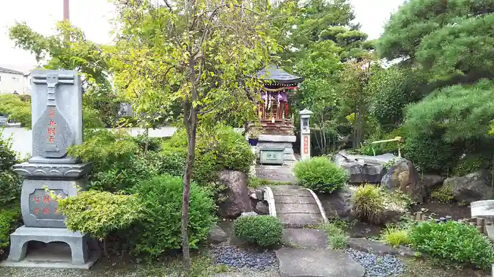 蓮朝寺の末社・摂社