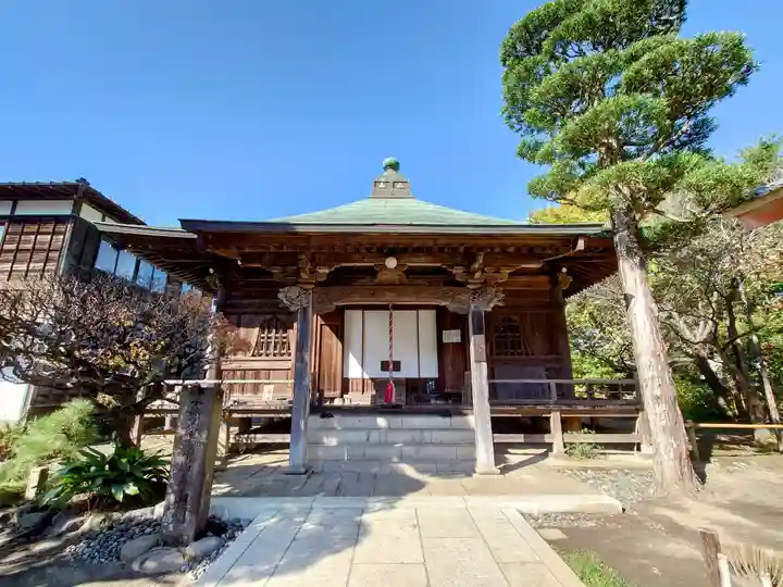 極楽寺(霊鷲山感應院極楽律寺)の本殿・本堂