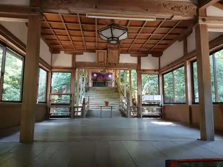 八幡神社の本殿・本堂