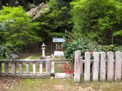 奈具神社の末社・摂社