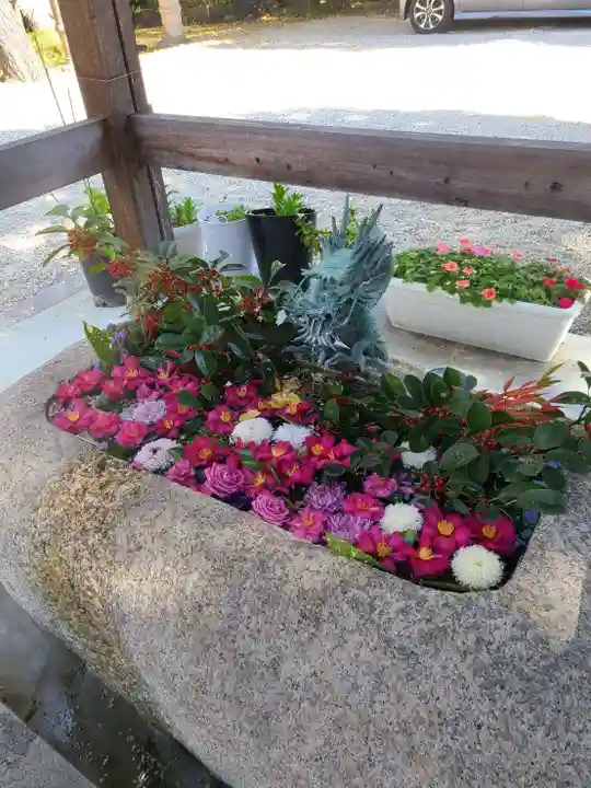 神館神社の手水舎