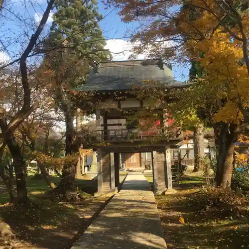 正傳寺の山門