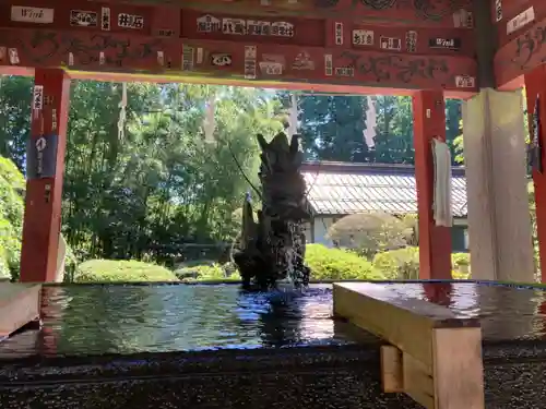 北口本宮冨士浅間神社の手水舎