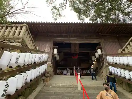 吉備津神社の山門