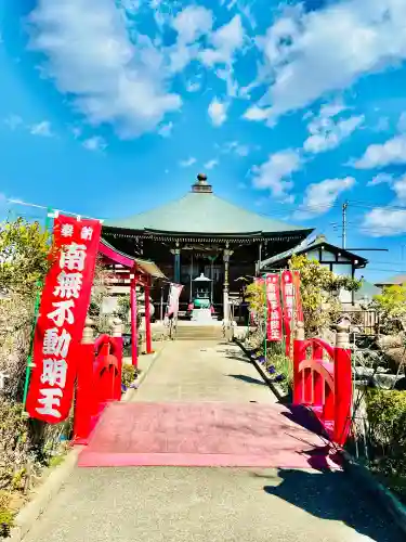 泉竜寺(乙女不動尊)の{uncategorized: "未分類", other: "その他", undefined: "問題あり", building: "その他建物", grave: "お墓", sacred_gate: "鳥居", guardian: "狛犬", statue: "像", buddha: "仏像", history: "歴史", nature: "自然", garden: "庭園", animal: "動物", pagoda: "塔", temizu: "手水舎", mountain_gate: "山門・神門", sanctuary: "本殿・本堂", subordinate: "末社・摂社", art: "芸術", scenery: "景色", jizo: "地蔵", ema: "絵馬", goshuin: "御朱印", omikuji: "おみくじ", items: "授与品その他", amulet: "お守り", goshuincho: "御朱印帳", eats: "食事", festival: "お祭り", votive_dance: "神楽", shichigosan: "七五三参", wedding: "結婚式", experience: "体験その他", initially: "初詣", around: "周辺", anti_infection: "感染症対策"}