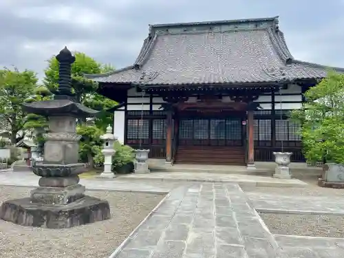 養報寺の{uncategorized: "未分類", other: "その他", undefined: "問題あり", building: "その他建物", grave: "お墓", sacred_gate: "鳥居", guardian: "狛犬", statue: "像", buddha: "仏像", history: "歴史", nature: "自然", garden: "庭園", animal: "動物", pagoda: "塔", temizu: "手水舎", mountain_gate: "山門・神門", sanctuary: "本殿・本堂", subordinate: "末社・摂社", art: "芸術", scenery: "景色", jizo: "地蔵", ema: "絵馬", goshuin: "御朱印", omikuji: "おみくじ", items: "授与品その他", amulet: "お守り", goshuincho: "御朱印帳", eats: "食事", festival: "お祭り", votive_dance: "神楽", shichigosan: "七五三参", wedding: "結婚式", experience: "体験その他", initially: "初詣", around: "周辺", anti_infection: "感染症対策"}