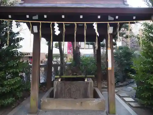 太田姫稲荷神社の手水舎