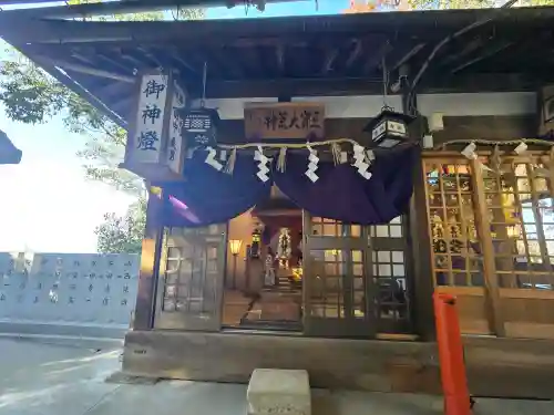 星田妙見宮の{uncategorized: "未分類", other: "その他", undefined: "問題あり", building: "その他建物", grave: "お墓", sacred_gate: "鳥居", guardian: "狛犬", statue: "像", buddha: "仏像", history: "歴史", nature: "自然", garden: "庭園", animal: "動物", pagoda: "塔", temizu: "手水舎", mountain_gate: "山門・神門", sanctuary: "本殿・本堂", subordinate: "末社・摂社", art: "芸術", scenery: "景色", jizo: "地蔵", ema: "絵馬", goshuin: "御朱印", omikuji: "おみくじ", items: "授与品その他", amulet: "お守り", goshuincho: "御朱印帳", eats: "食事", festival: "お祭り", votive_dance: "神楽", shichigosan: "七五三参", wedding: "結婚式", experience: "体験その他", initially: "初詣", around: "周辺", anti_infection: "感染症対策"}