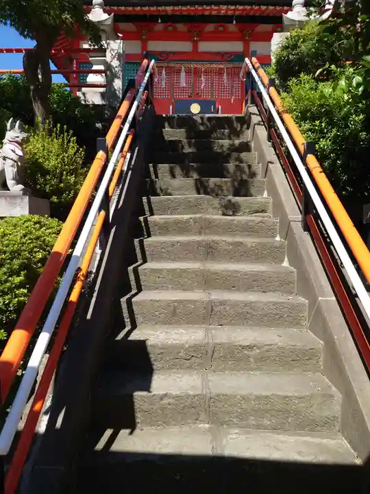 塚越稲荷神社のその他建物