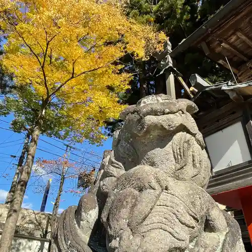 奥氷川神社の狛犬