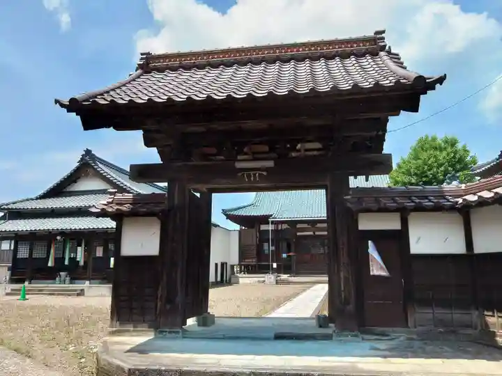 窓安寺の山門・神門