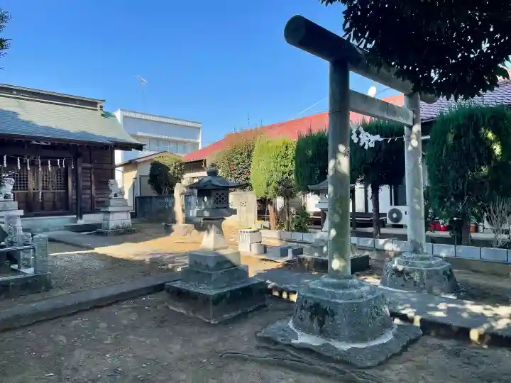 御嶽神社の{uncategorized: "未分類", other: "その他", undefined: "問題あり", building: "その他建物", grave: "お墓", sacred_gate: "鳥居", guardian: "狛犬", statue: "像", buddha: "仏像", history: "歴史", nature: "自然", garden: "庭園", animal: "動物", pagoda: "塔", temizu: "手水舎", mountain_gate: "山門・神門", sanctuary: "本殿・本堂", subordinate: "末社・摂社", art: "芸術", scenery: "景色", jizo: "地蔵", ema: "絵馬", goshuin: "御朱印", omikuji: "おみくじ", items: "授与品その他", amulet: "お守り", goshuincho: "御朱印帳", eats: "食事", festival: "お祭り", votive_dance: "神楽", shichigosan: "七五三参", wedding: "結婚式", experience: "体験その他", initially: "初詣", around: "周辺", anti_infection: "感染症対策"}