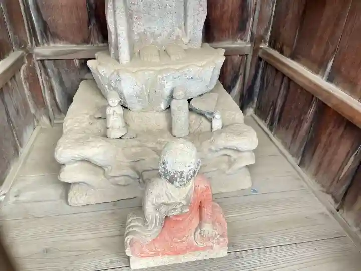 妙楽院の{uncategorized: "未分類", other: "その他", undefined: "問題あり", building: "その他建物", grave: "お墓", sacred_gate: "鳥居", guardian: "狛犬", statue: "像", buddha: "仏像", history: "歴史", nature: "自然", garden: "庭園", animal: "動物", pagoda: "塔", temizu: "手水舎", mountain_gate: "山門・神門", sanctuary: "本殿・本堂", subordinate: "末社・摂社", art: "芸術", scenery: "景色", jizo: "地蔵", ema: "絵馬", goshuin: "御朱印", omikuji: "おみくじ", items: "授与品その他", amulet: "お守り", goshuincho: "御朱印帳", eats: "食事", festival: "お祭り", votive_dance: "神楽", shichigosan: "七五三参", wedding: "結婚式", experience: "体験その他", initially: "初詣", around: "周辺", anti_infection: "感染症対策"}