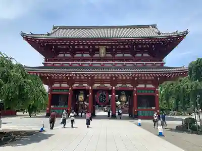 浅草寺の山門・神門
