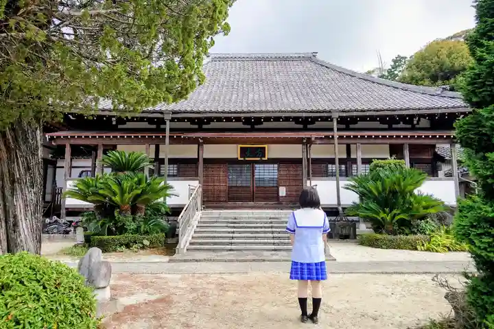 大興寺の本殿・本堂