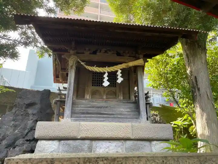 子之神社の{uncategorized: "未分類", other: "その他", undefined: "問題あり", building: "その他建物", grave: "お墓", sacred_gate: "鳥居", guardian: "狛犬", statue: "像", buddha: "仏像", history: "歴史", nature: "自然", garden: "庭園", animal: "動物", pagoda: "塔", temizu: "手水舎", mountain_gate: "山門・神門", sanctuary: "本殿・本堂", subordinate: "末社・摂社", art: "芸術", scenery: "景色", jizo: "地蔵", ema: "絵馬", goshuin: "御朱印", omikuji: "おみくじ", items: "授与品その他", amulet: "お守り", goshuincho: "御朱印帳", eats: "食事", festival: "お祭り", votive_dance: "神楽", shichigosan: "七五三参", wedding: "結婚式", experience: "体験その他", initially: "初詣", around: "周辺", anti_infection: "感染症対策"}