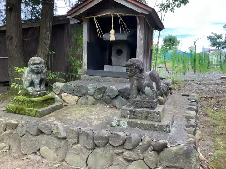 諏訪社(新潟県)