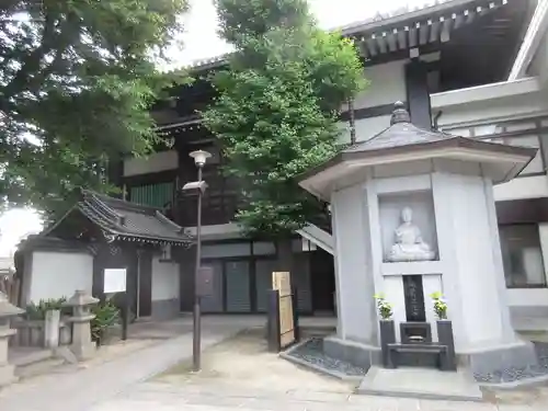 浄閑寺の本殿・本堂