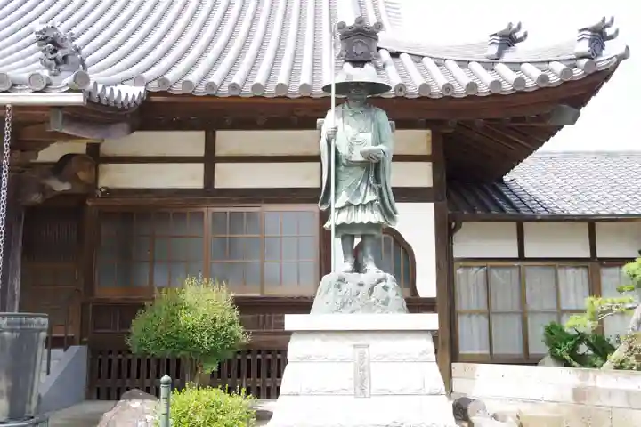 如意輪寺の像