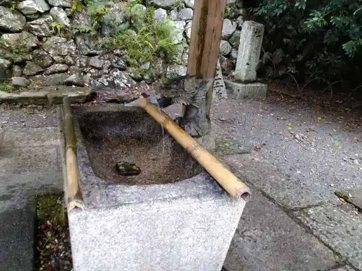 丹生川上神社(下社)の手水舎