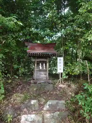 石楯尾神社の末社・摂社