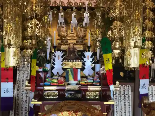 林應寺の本殿・本堂