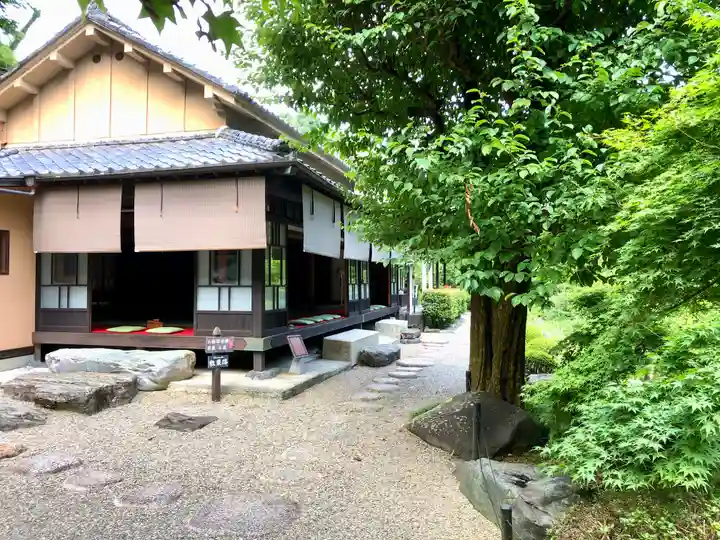 洞窟観音・徳明園・山徳記念館のその他建物