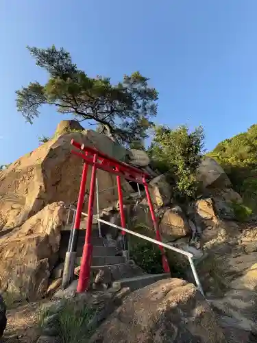 穴場稲荷の鳥居