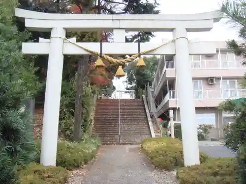 中氷川神社の鳥居