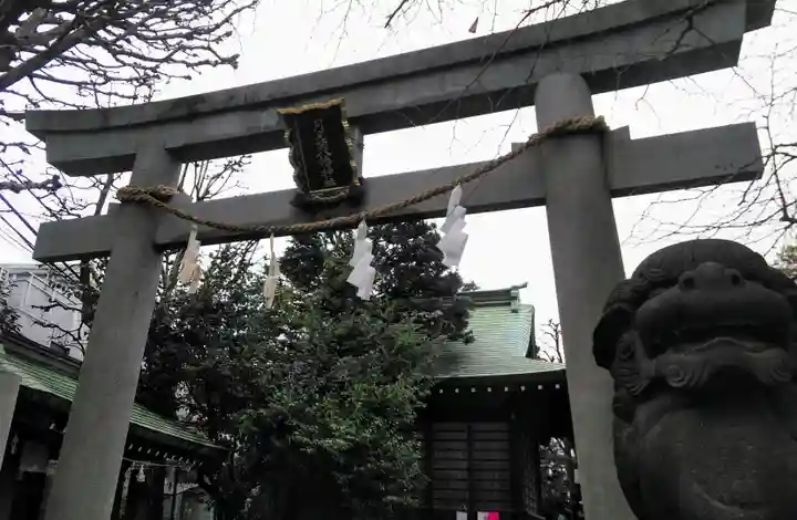 月見岡八幡神社の鳥居