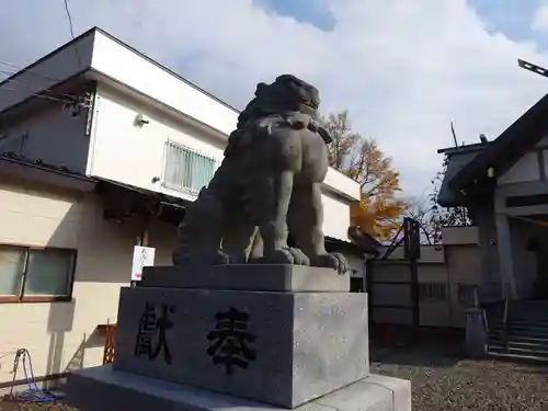 西岡八幡宮の狛犬