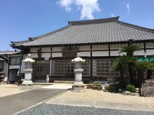 曹源寺の本殿