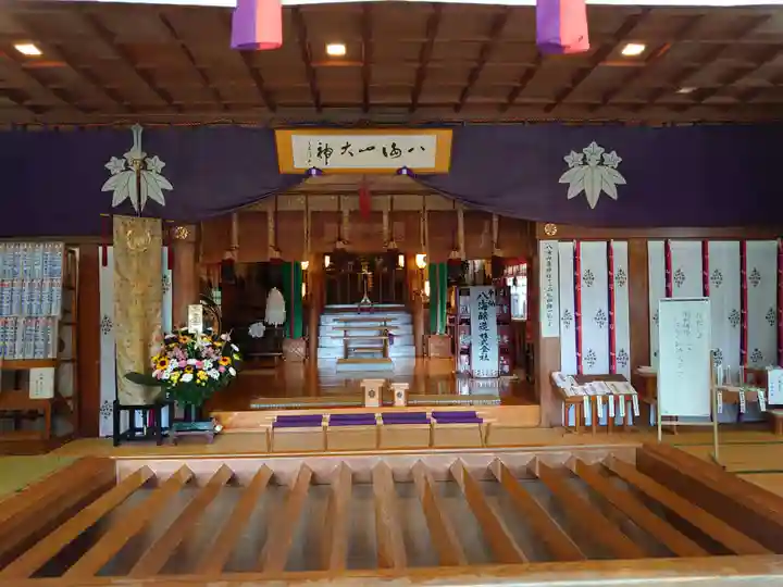 八海山尊神社の本殿・本堂