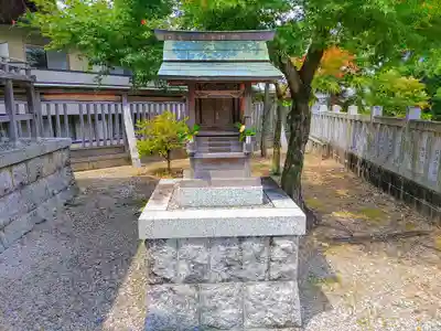 神明社(五軒家)の末社・摂社