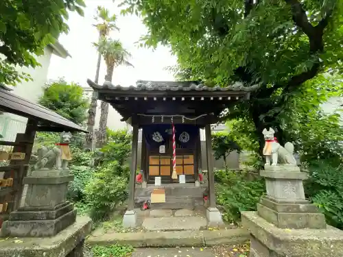 正一位末広稲荷神社の{uncategorized: "未分類", other: "その他", undefined: "問題あり", building: "その他建物", grave: "お墓", sacred_gate: "鳥居", guardian: "狛犬", statue: "像", buddha: "仏像", history: "歴史", nature: "自然", garden: "庭園", animal: "動物", pagoda: "塔", temizu: "手水舎", mountain_gate: "山門・神門", sanctuary: "本殿・本堂", subordinate: "末社・摂社", art: "芸術", scenery: "景色", jizo: "地蔵", ema: "絵馬", goshuin: "御朱印", omikuji: "おみくじ", items: "授与品その他", amulet: "お守り", goshuincho: "御朱印帳", eats: "食事", festival: "お祭り", votive_dance: "神楽", shichigosan: "七五三参", wedding: "結婚式", experience: "体験その他", initially: "初詣", around: "周辺", anti_infection: "感染症対策"}