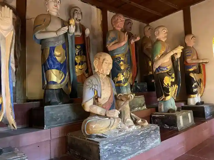 地蔵寺奥の院 五百羅漢堂(徳島県)