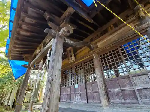諏訪神社の本殿・本堂