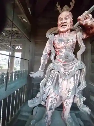 根来寺の{uncategorized: "未分類", other: "その他", undefined: "問題あり", building: "その他建物", grave: "お墓", sacred_gate: "鳥居", guardian: "狛犬", statue: "像", buddha: "仏像", history: "歴史", nature: "自然", garden: "庭園", animal: "動物", pagoda: "塔", temizu: "手水舎", mountain_gate: "山門・神門", sanctuary: "本殿・本堂", subordinate: "末社・摂社", art: "芸術", scenery: "景色", jizo: "地蔵", ema: "絵馬", goshuin: "御朱印", omikuji: "おみくじ", items: "授与品その他", amulet: "お守り", goshuincho: "御朱印帳", eats: "食事", festival: "お祭り", votive_dance: "神楽", shichigosan: "七五三参", wedding: "結婚式", experience: "体験その他", initially: "初詣", around: "周辺", anti_infection: "感染症対策"}