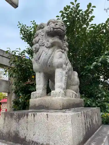 三輪神社の狛犬