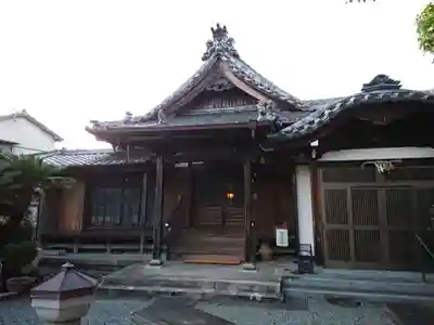 清寳寺の本殿・本堂