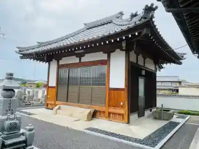 長福寺の{uncategorized: "未分類", other: "その他", undefined: "問題あり", building: "その他建物", grave: "お墓", sacred_gate: "鳥居", guardian: "狛犬", statue: "像", buddha: "仏像", history: "歴史", nature: "自然", garden: "庭園", animal: "動物", pagoda: "塔", temizu: "手水舎", mountain_gate: "山門・神門", sanctuary: "本殿・本堂", subordinate: "末社・摂社", art: "芸術", scenery: "景色", jizo: "地蔵", ema: "絵馬", goshuin: "御朱印", omikuji: "おみくじ", items: "授与品その他", amulet: "お守り", goshuincho: "御朱印帳", eats: "食事", festival: "お祭り", votive_dance: "神楽", shichigosan: "七五三参", wedding: "結婚式", experience: "体験その他", initially: "初詣", around: "周辺", anti_infection: "感染症対策"}