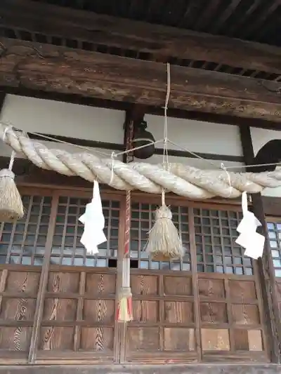 伊豆毛神社の本殿