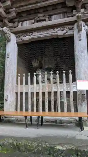 竹林寺の像