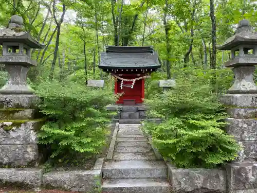山中諏訪神社(山梨県)