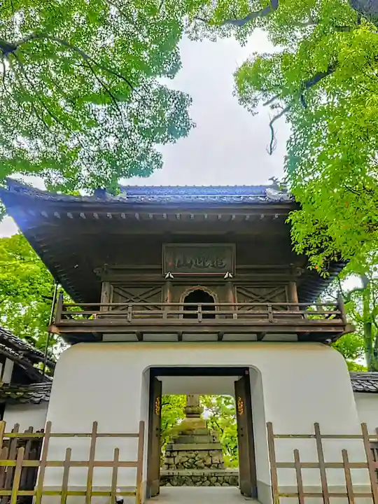 雲心寺の山門・神門