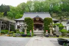 野坂寺の本殿