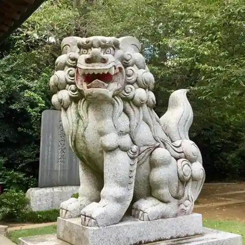 新倉氷川八幡神社の狛犬