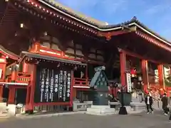 浅草寺の本殿